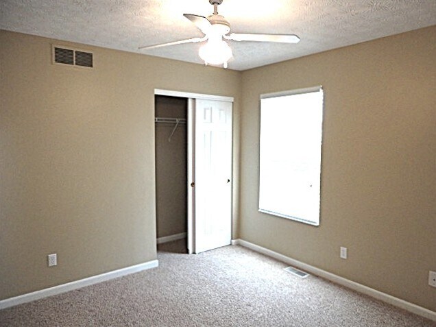 Building Photo - 6923 Belleglade Dr