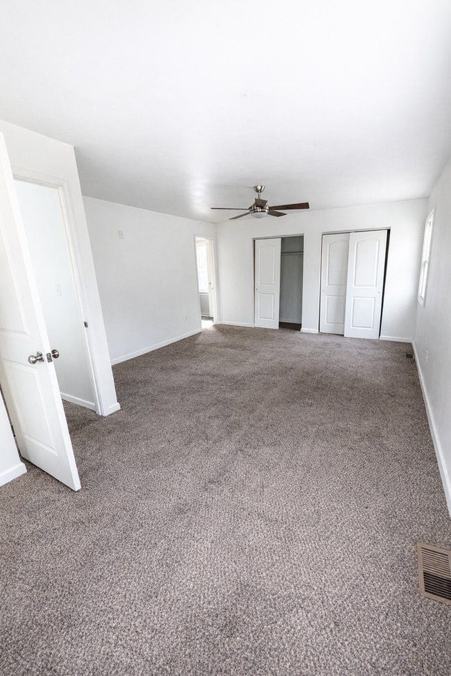 Building Photo - Beautiful 2 Bed 2 Bath Home - Includes Stove & Refrigerator