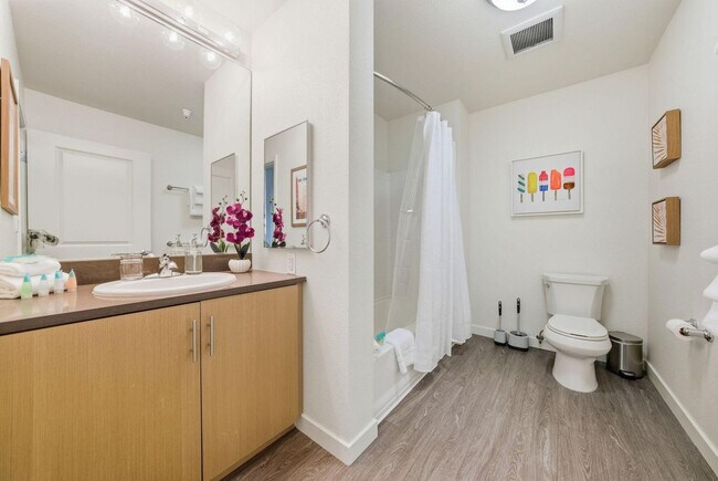 Building Photo - 1155 4th St