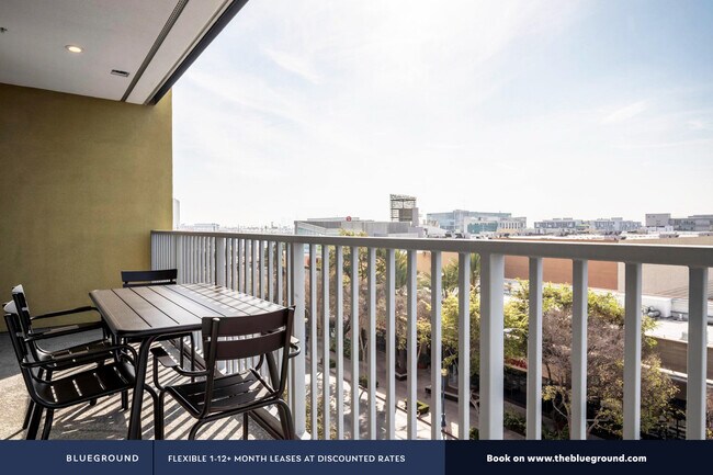 Building Photo - Domain Weho, 7141 Santa Monica Blvd