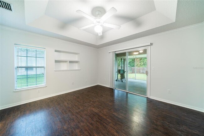 Building Photo - 7136 SW 81st Dr