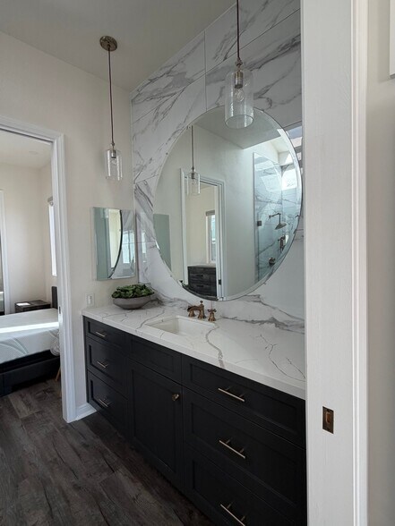 Building Photo - 7369 Grazing Ln