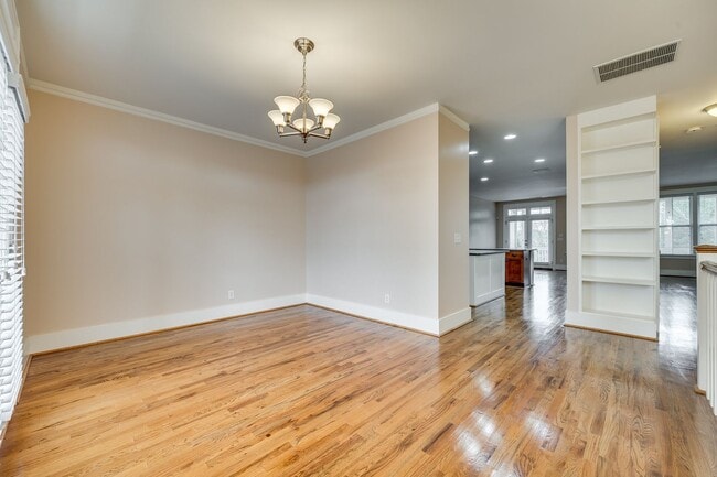 Building Photo - Gorgeous 4 bedroom 3.5 bath home in Riverwalk of Rock Hill!