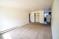 Building Photo - 2813 Sumac St