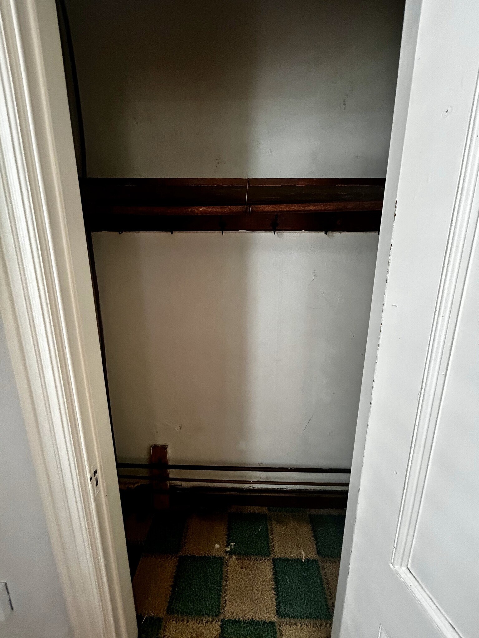 Building Photo - 13 Anson St