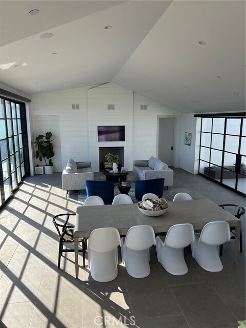 Building Photo - 809 Emerald Bay