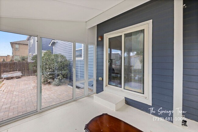 Building Photo - CHARMING, RECENTLY REMODELED 3BD HOME w/ E...
