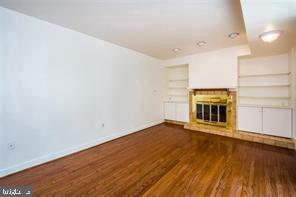 Building Photo - 827 S Bond St