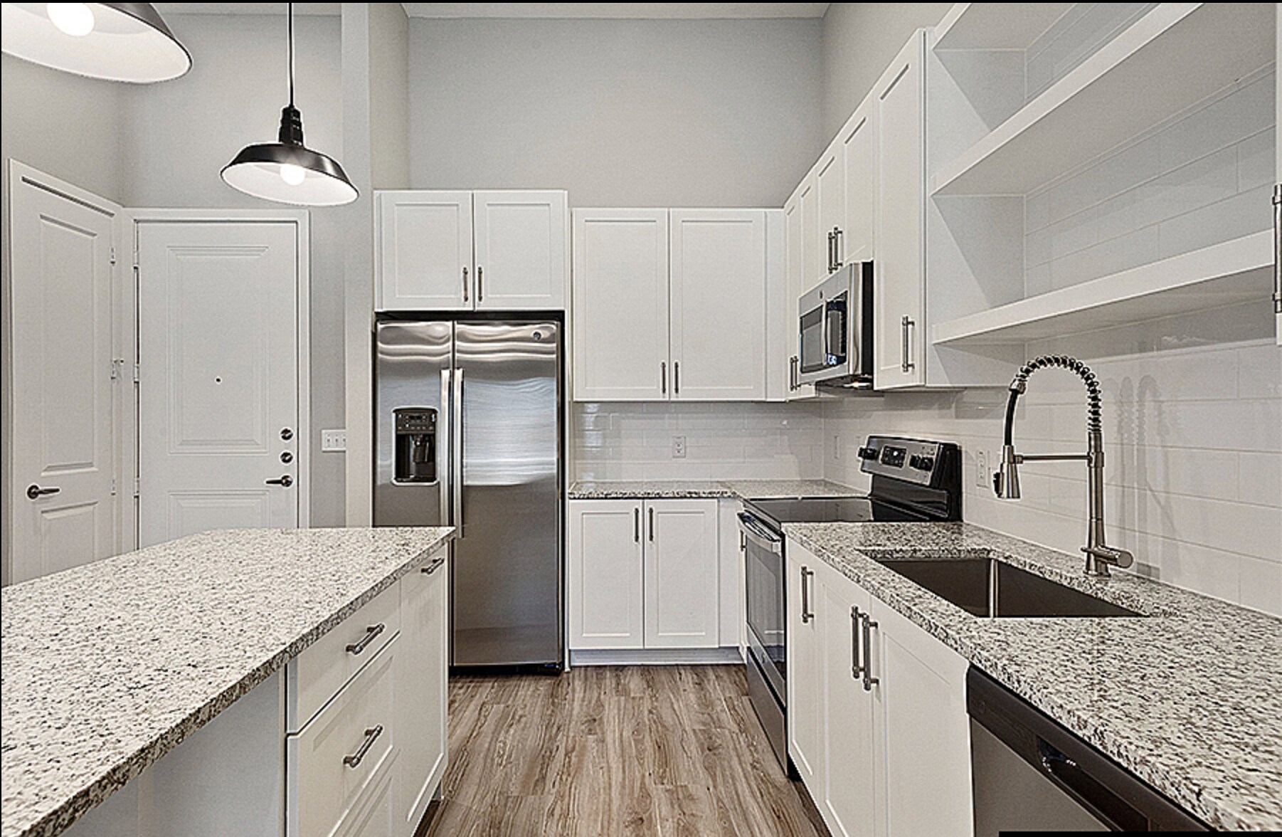 Building Photo - 8200 Glenn Day Dr