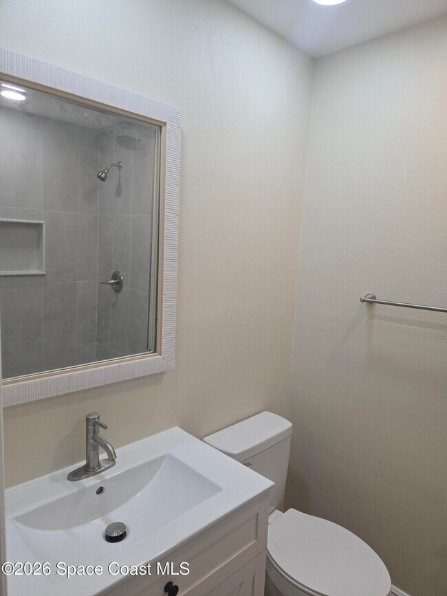 Building Photo - 189 Seawind Dr