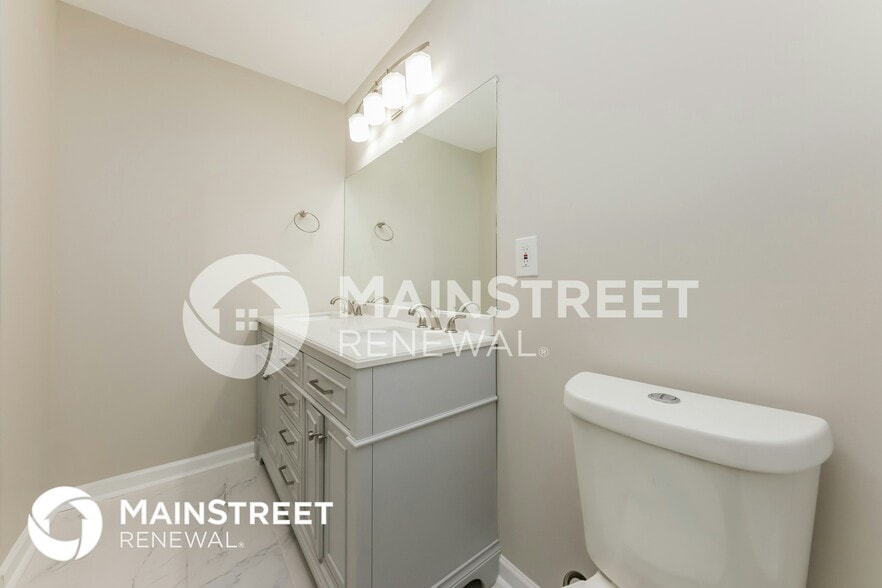 Building Photo - 3539 Meadowview Dr