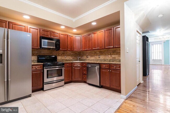 Building Photo - 1523 Green St