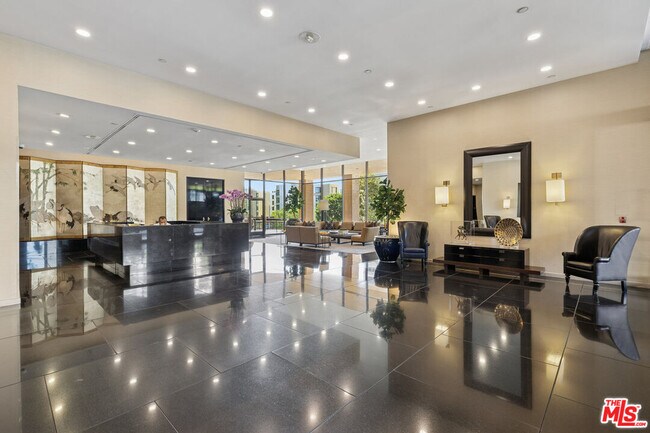 Building Photo - 10430 Wilshire Blvd