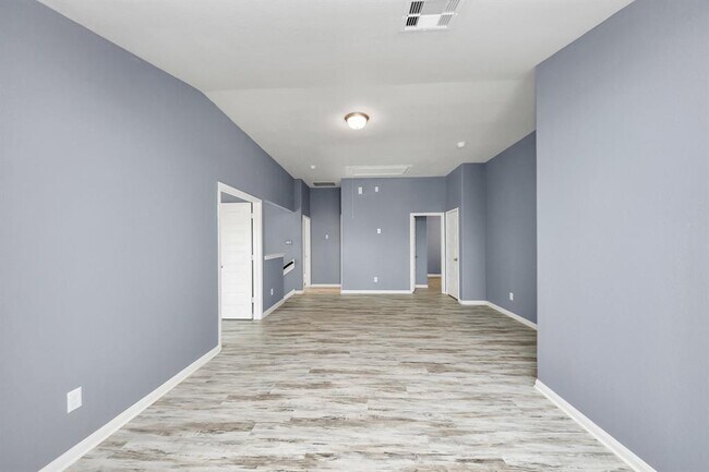 Building Photo - 931 Barstow Dr