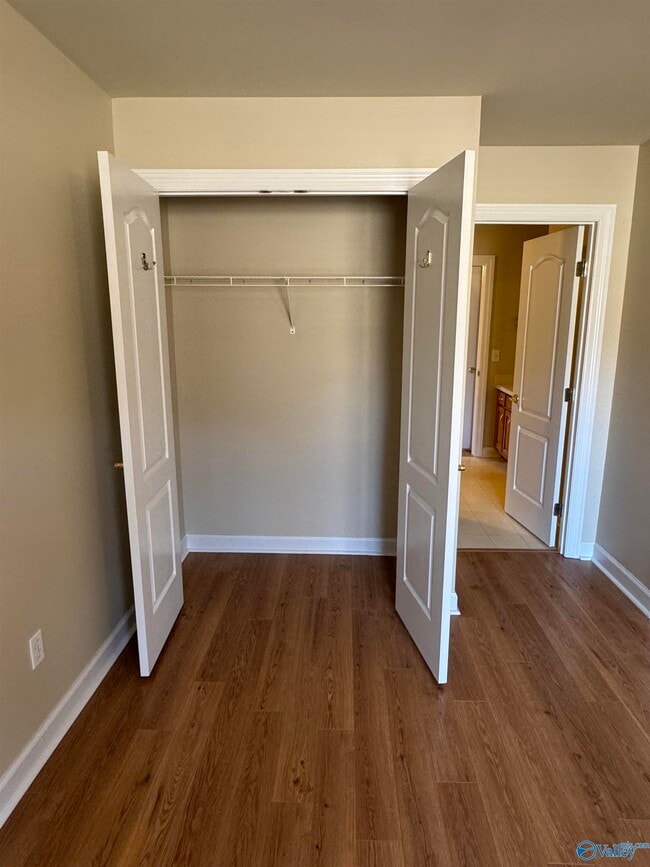 Building Photo - 101 Willowmere Cir