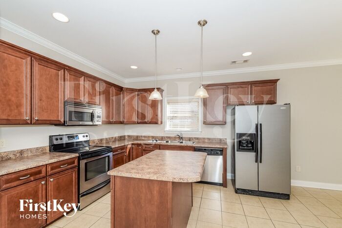Building Photo - 7706 Authur Dr