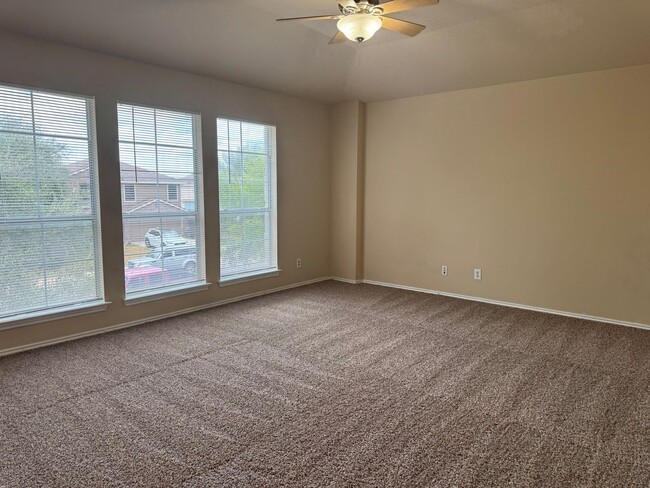 Building Photo - 9061 Clearwood Pth