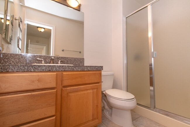 Building Photo - 4015 Crown Point Dr