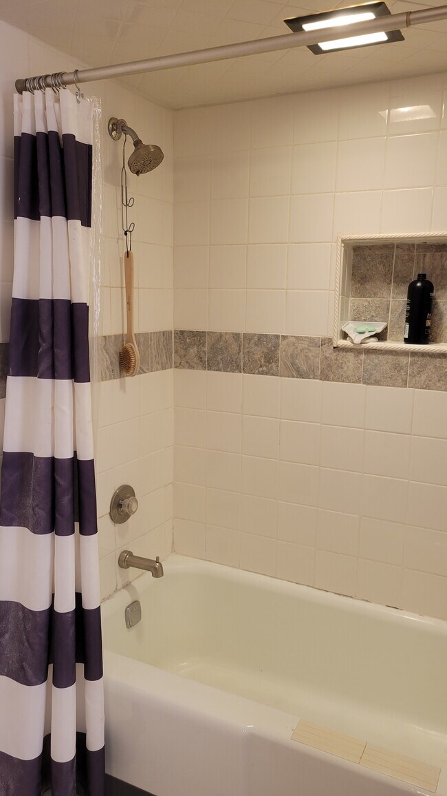 Building Photo - 4835 N Central Ave