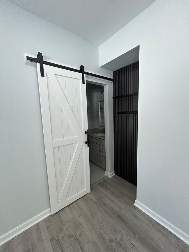 Building Photo - 2022 Trimble Rd