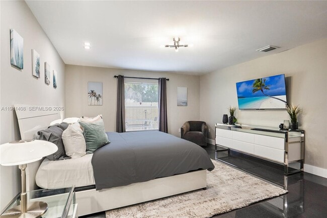 Building Photo - 1035 NW 48th St