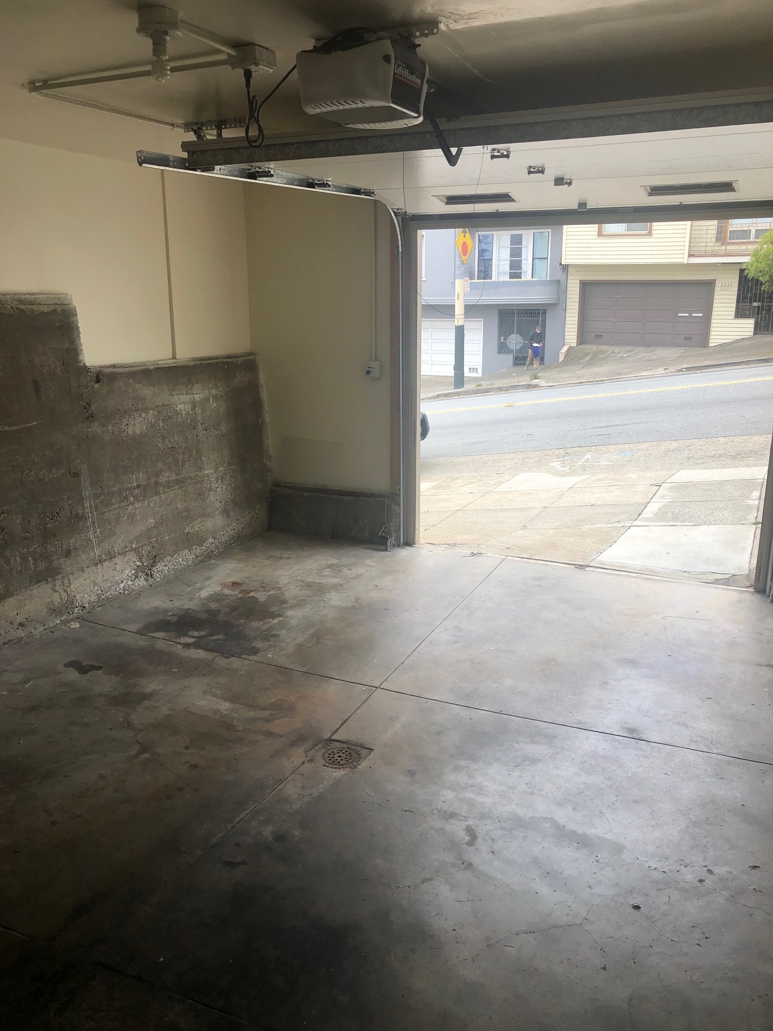 Garage - 2240 Balboa St