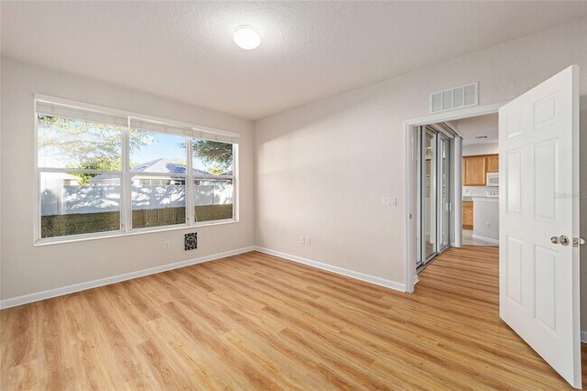 Building Photo - 4570 SW 52nd Cir