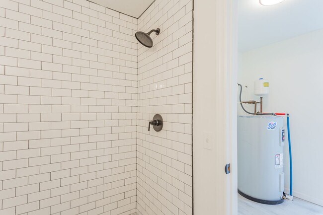 Building Photo - Single Level 3 Bedroom Home in East Ridge!