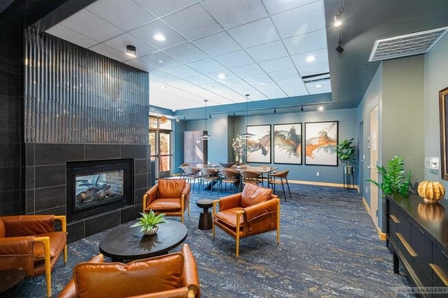 Building Photo - 625 N Segoe Rd