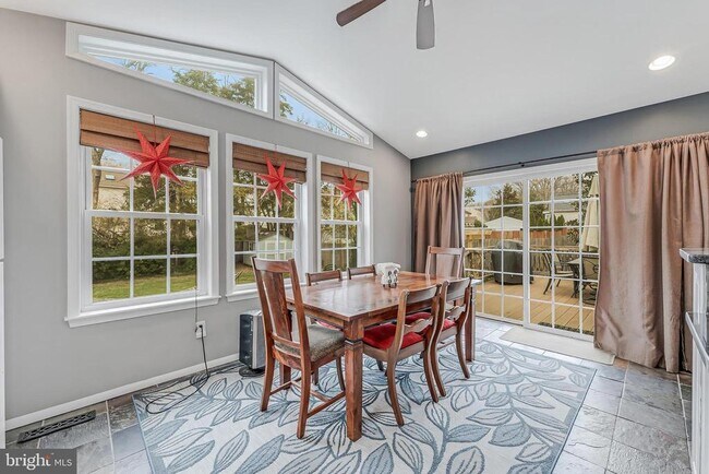 Building Photo - 12918 Framingham Ct