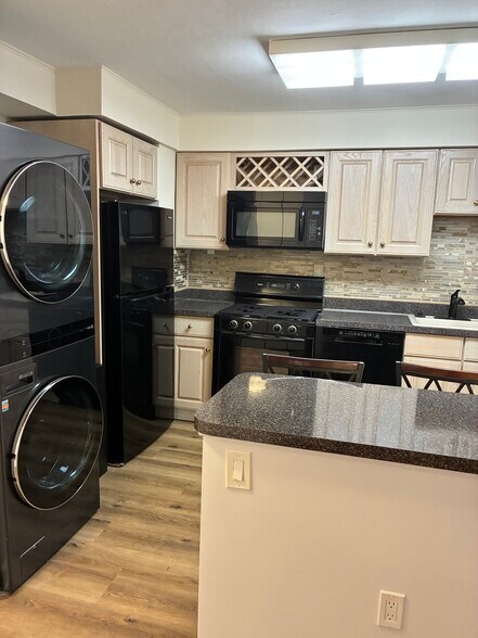 Building Photo - 50 Belmont Ave