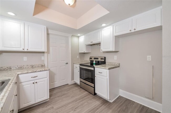 Building Photo - 4820 Camus St