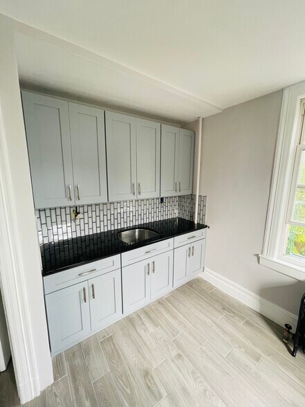 Kitchen Renovation - 10 Amackassin Ter