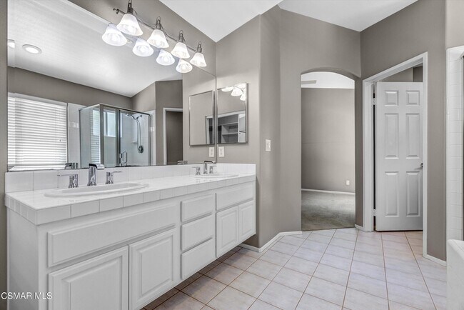 Building Photo - 4759 Rhapsody Dr