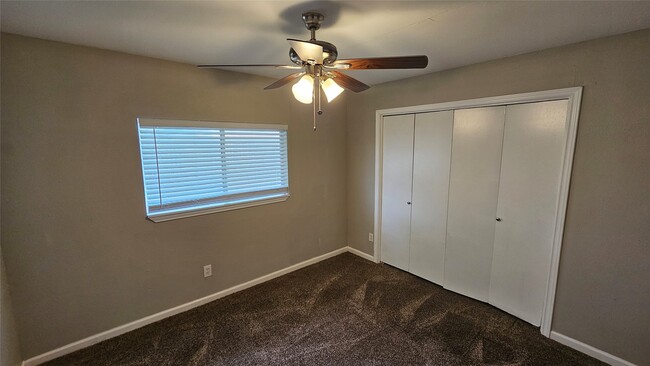 Building Photo - 10934 Spanish Grant Dr