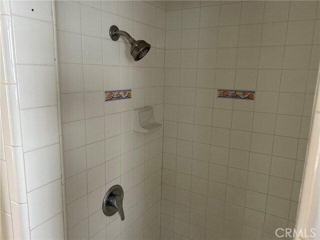 Building Photo - 1363 Masselin Ave