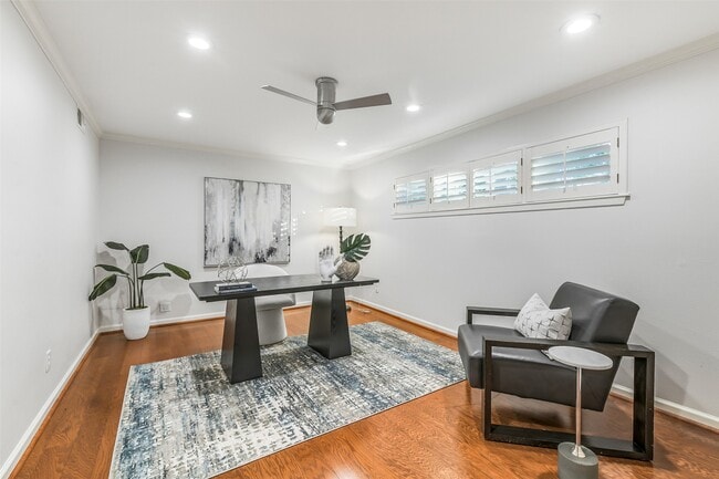 Building Photo - 12326 Old Oaks Dr