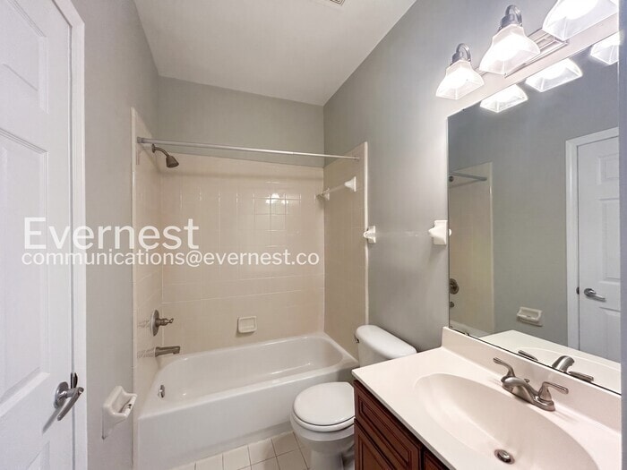 Building Photo - 182 River Lights Ln