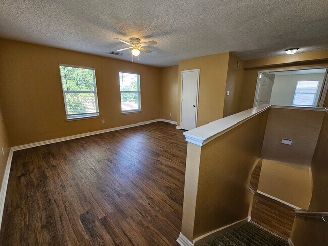 Building Photo - Incredible home available in Reserve At Hi...