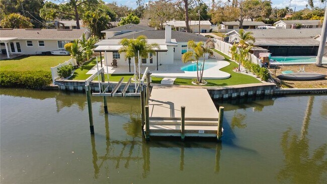 Building Photo - 4543 Carson St NE