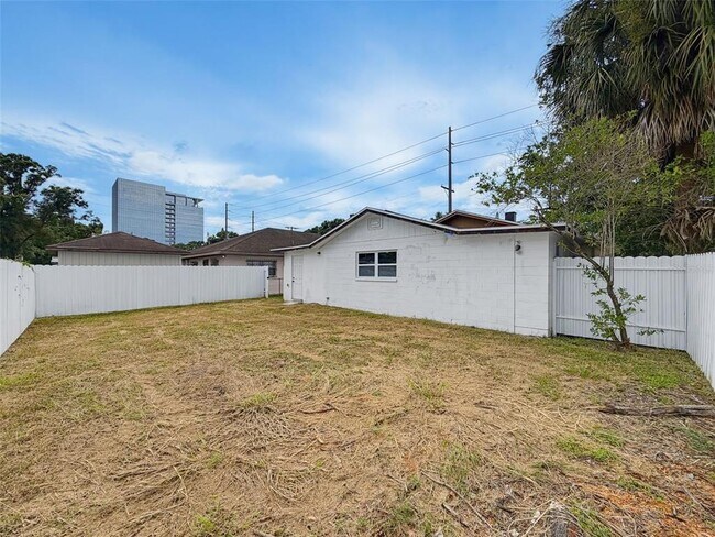 Building Photo - 3316 W Nassau St