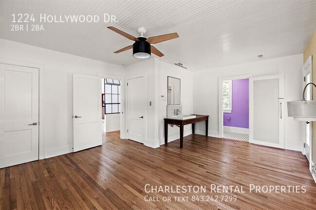 Building Photo - 1224 Hollywood Dr