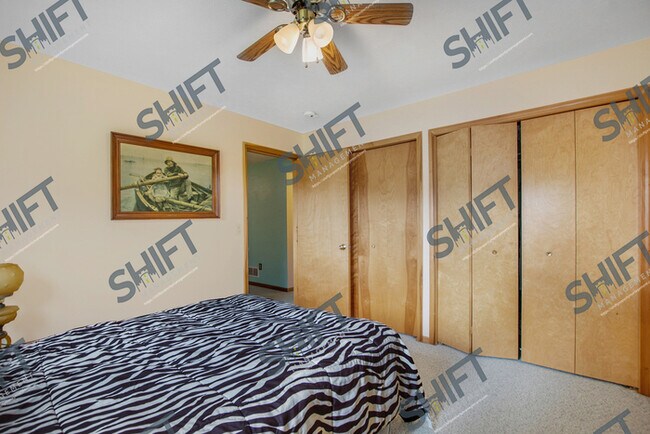 Building Photo - 2688 Walnut Hills Ct - 3 bedroom Kentwood ...