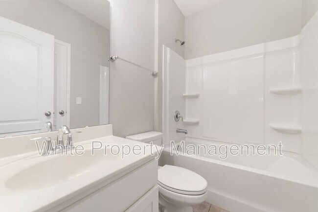 Building Photo - 757 Garrett Green Way