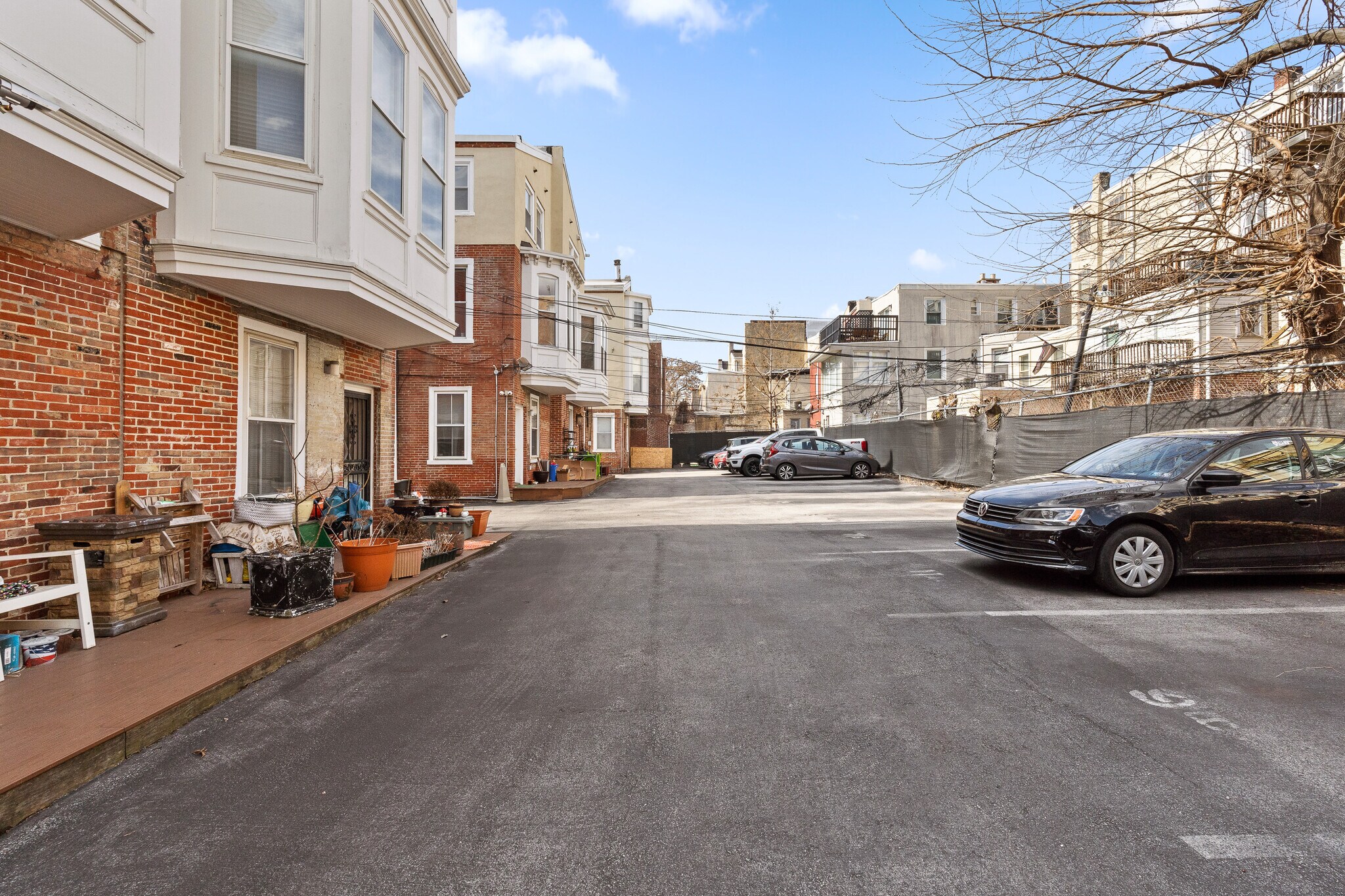 Building Photo - 1613 Green St