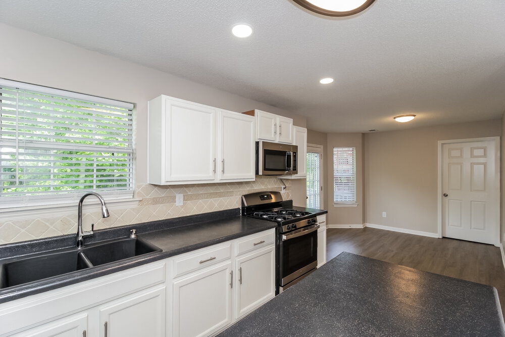 Building Photo - 4548 White Rd