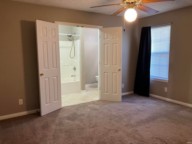 Building Photo - 8120 Cedar Point Dr