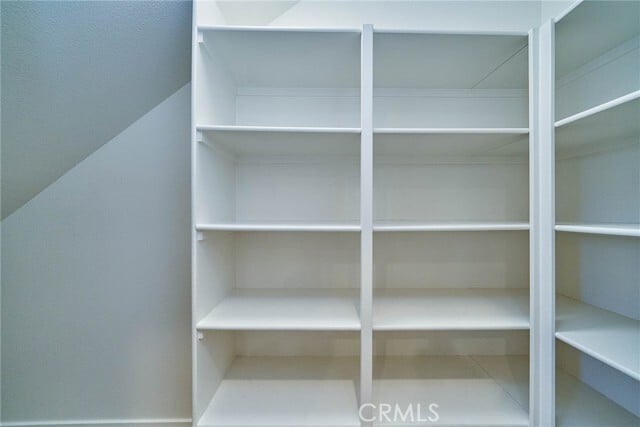 Building Photo - 35879 Landon Ln