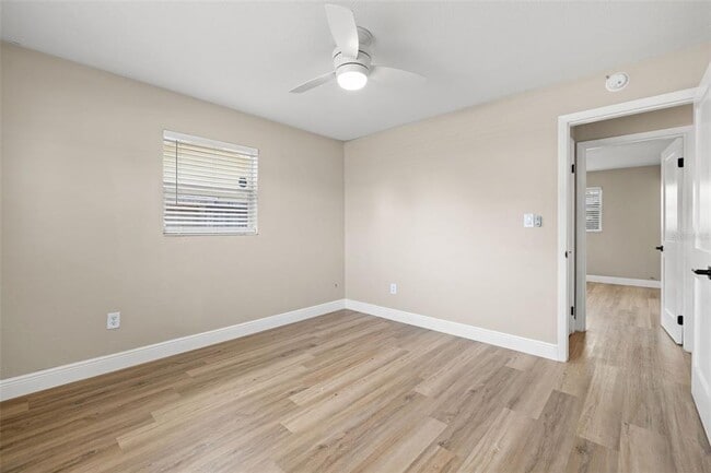 Building Photo - 2066 62nd Pl S