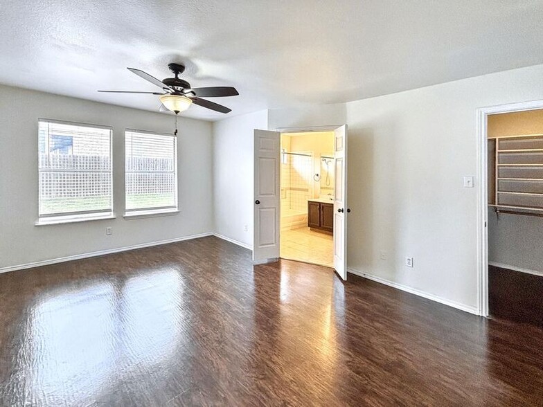 Building Photo - 1502 Sundance Dr